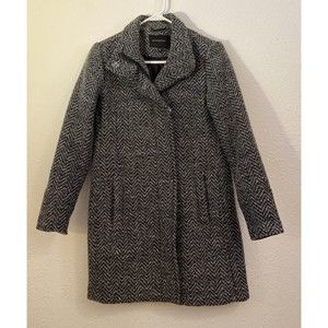 Banana Republic Funnel Neck coat Size extra small herringbone pattern